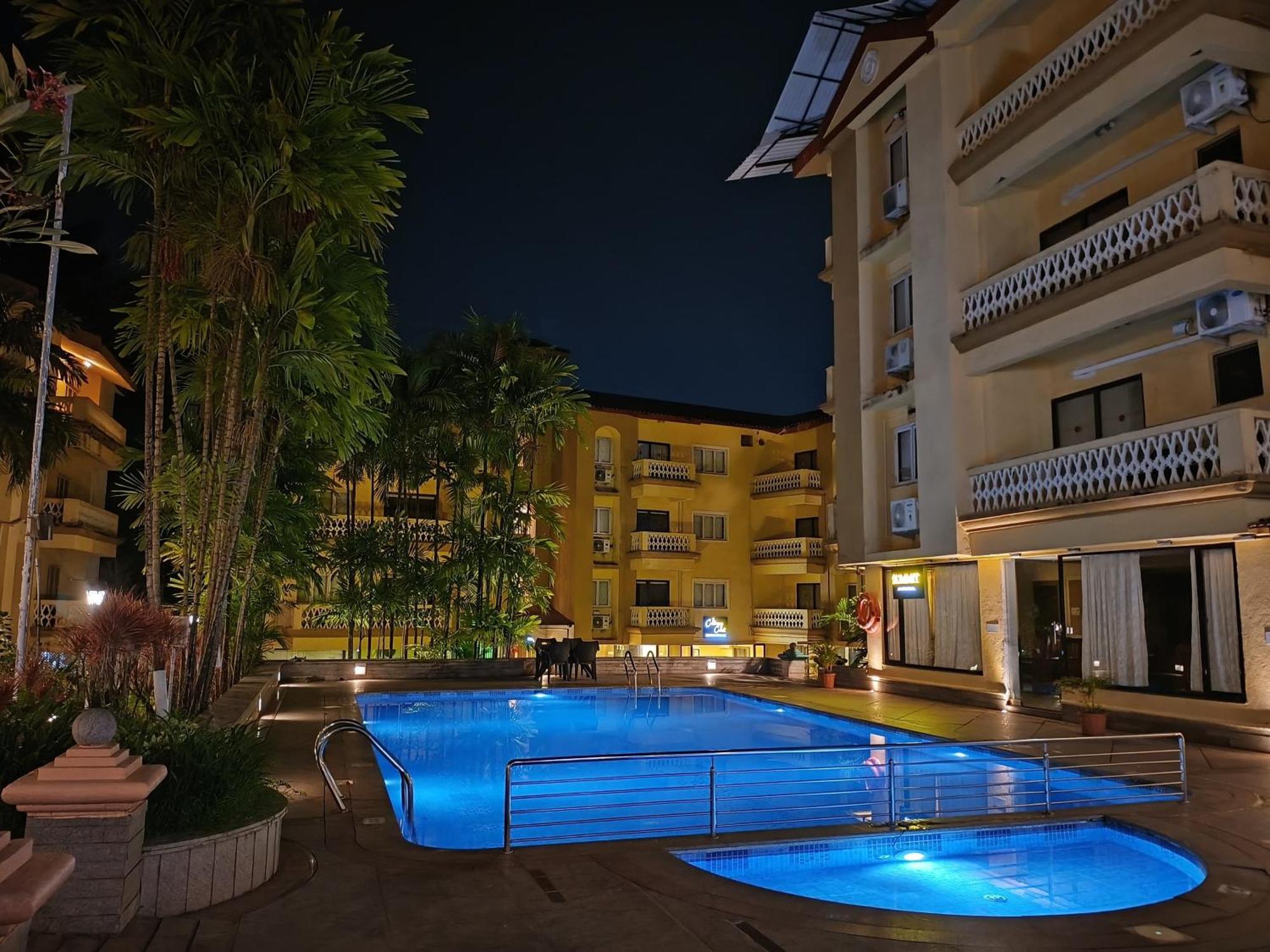 Golden Landmark Green Valley Beach Resort Dona Paula Exterior foto