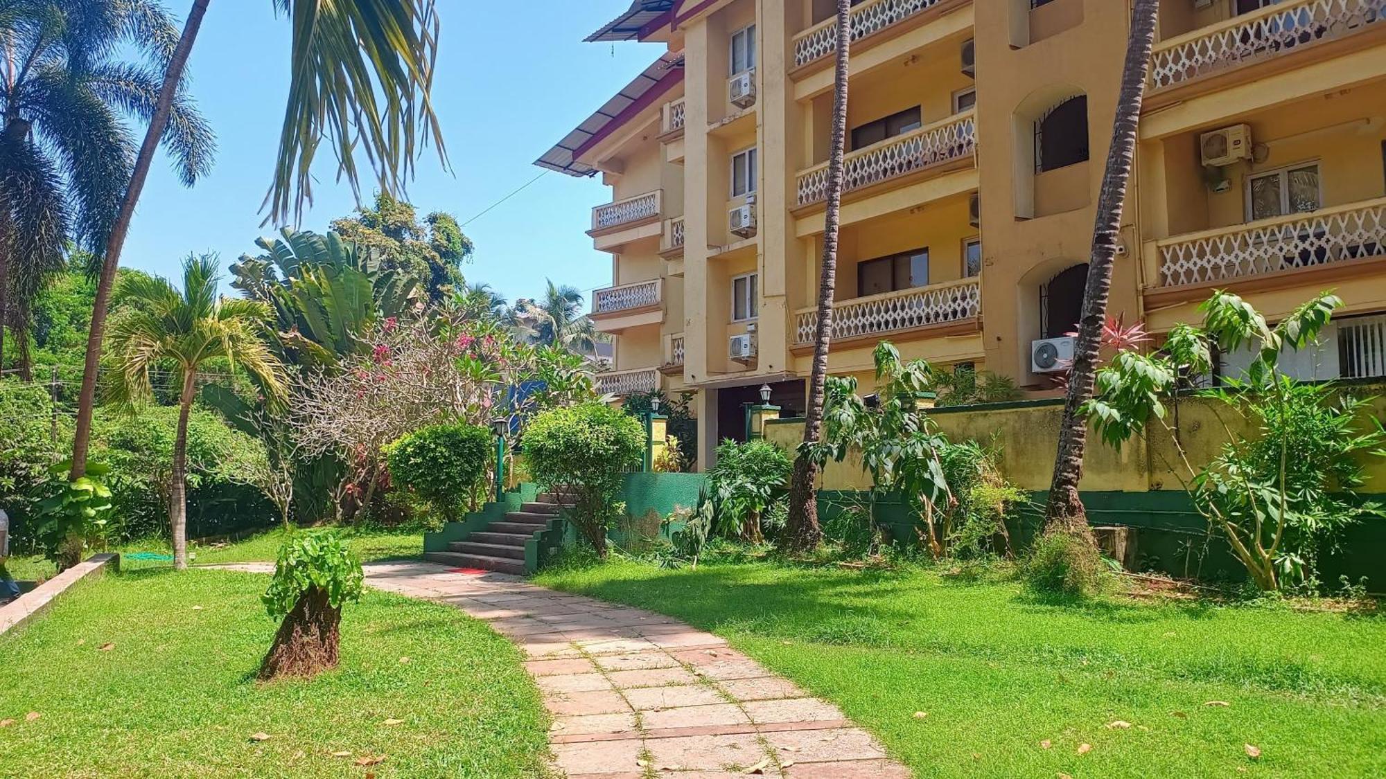 Golden Landmark Green Valley Beach Resort Dona Paula Exterior foto