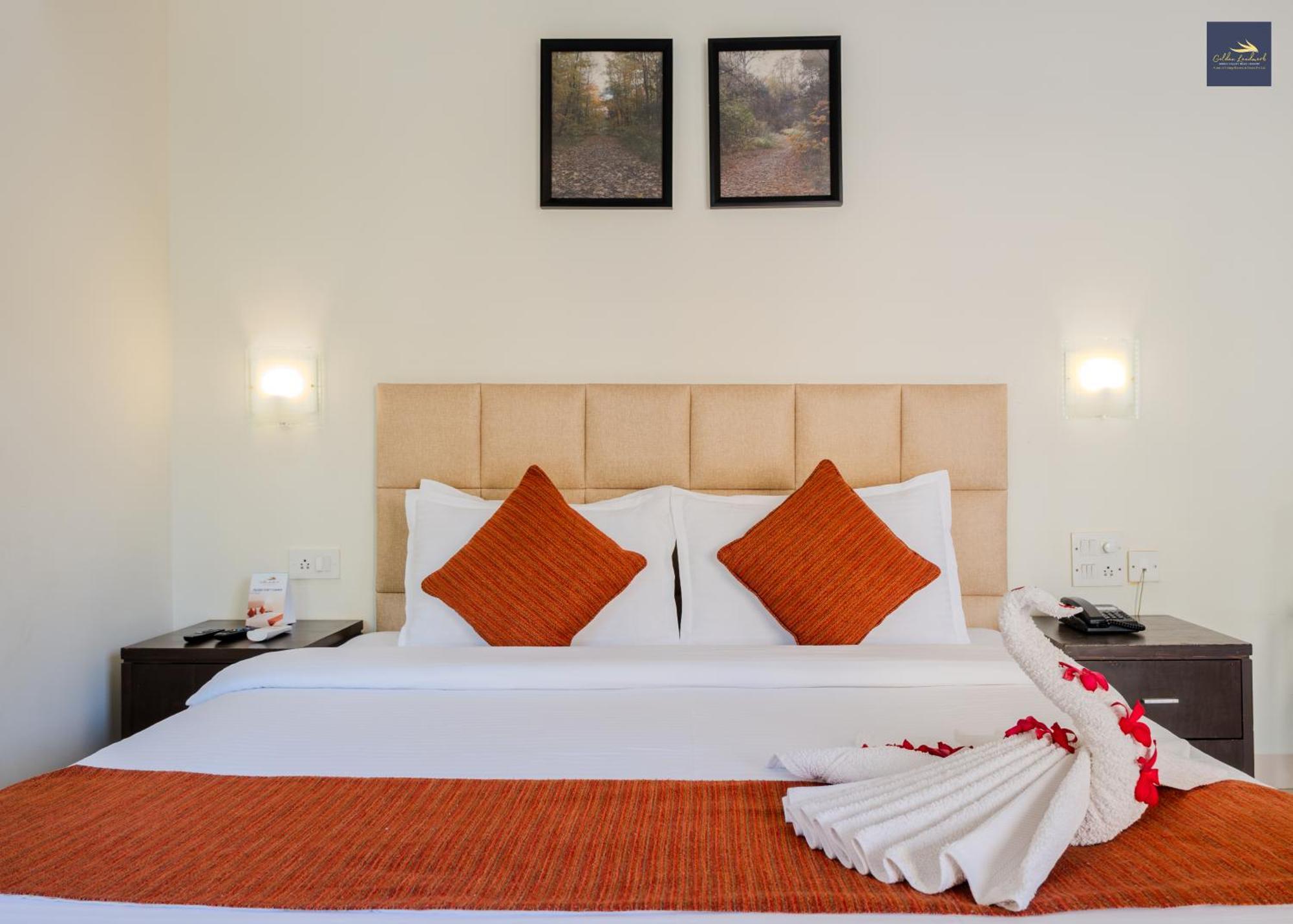 Golden Landmark Green Valley Beach Resort Dona Paula Exterior foto