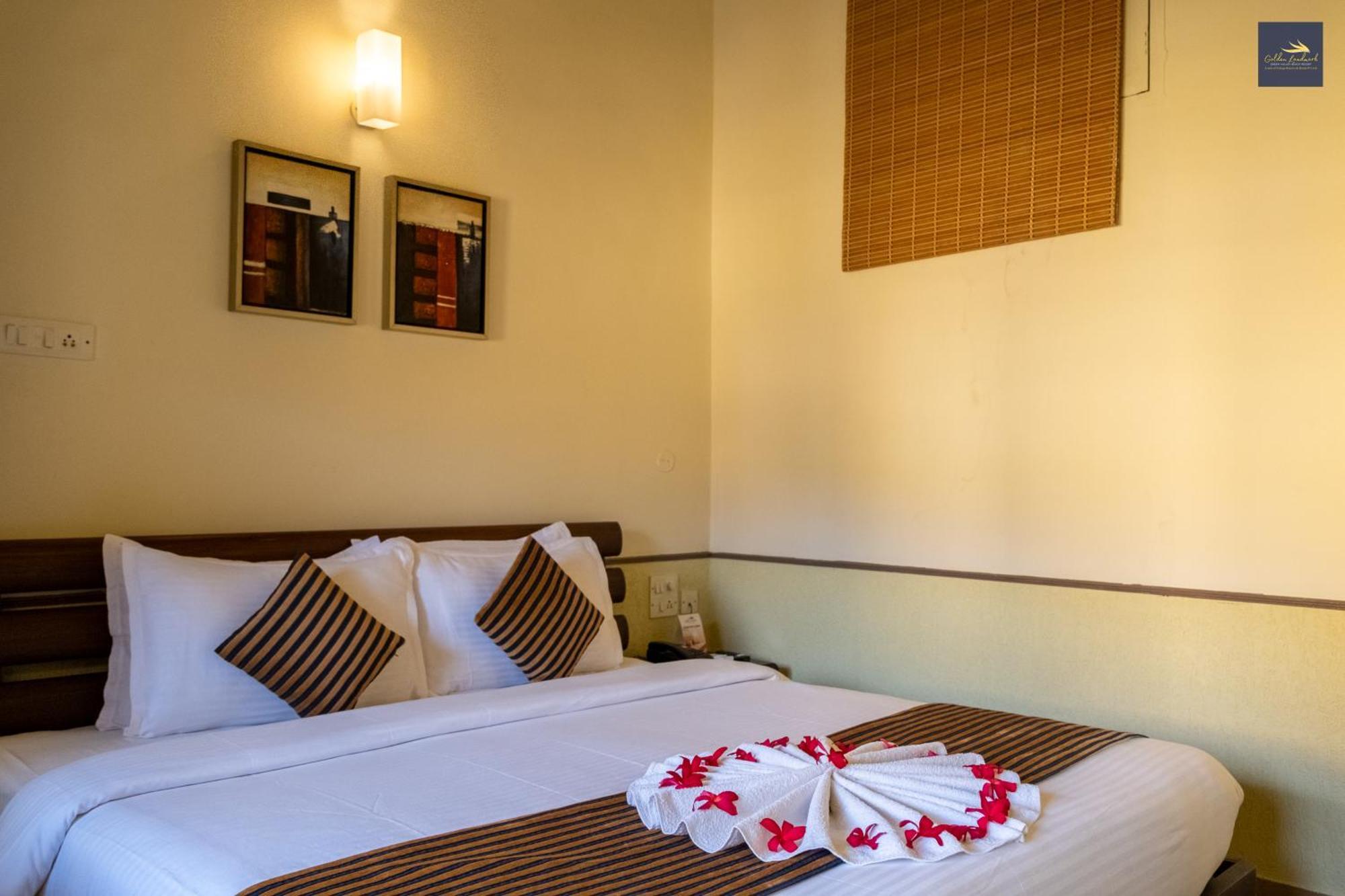 Golden Landmark Green Valley Beach Resort Dona Paula Exterior foto